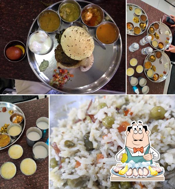 Oysters at Janaseva Bhojanalaya