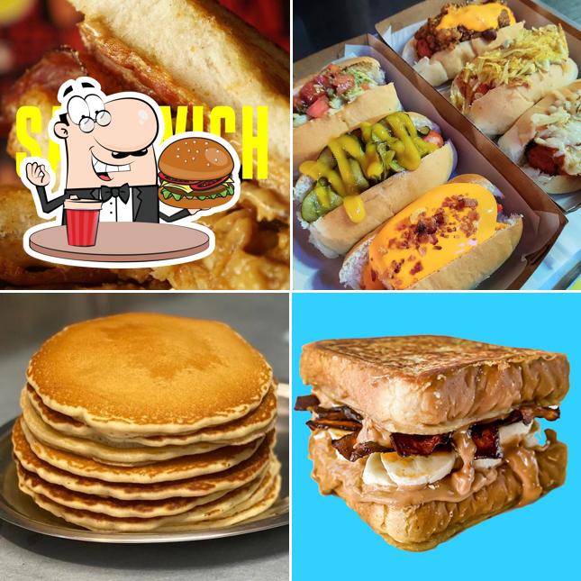 Peça um hambúrguer no Hot Rod Dog