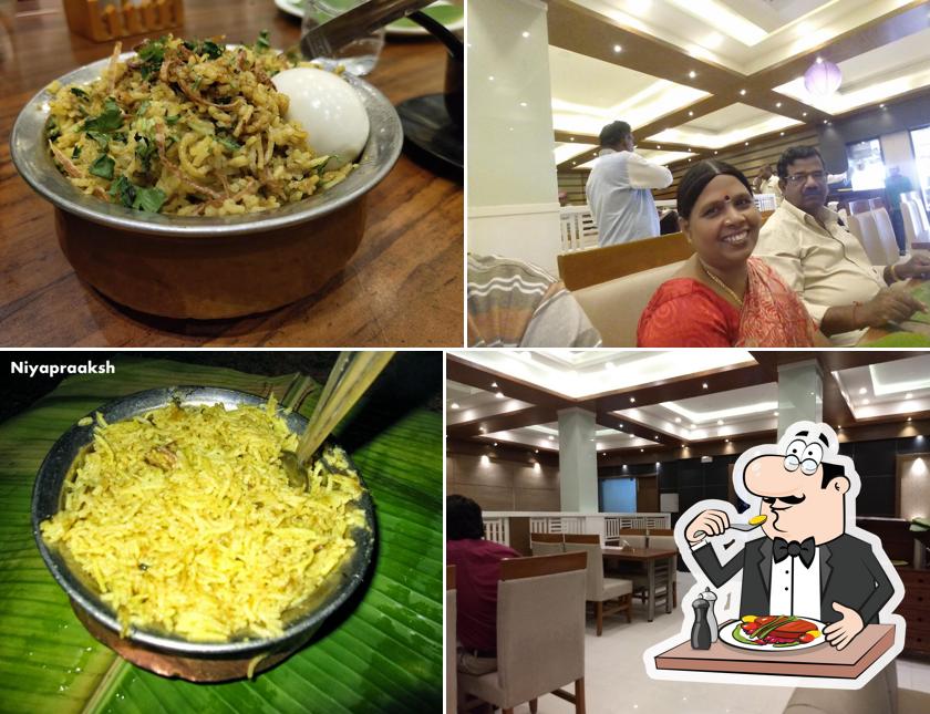 Meals at Hotel Pandia's