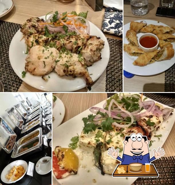 Food at Famous Theory