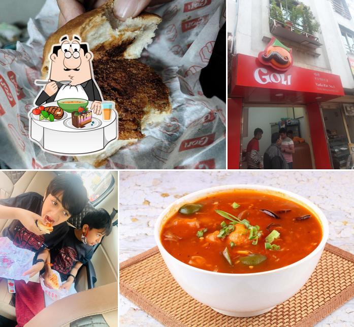 Hot and sour soup at Goli Vada Pav No.1