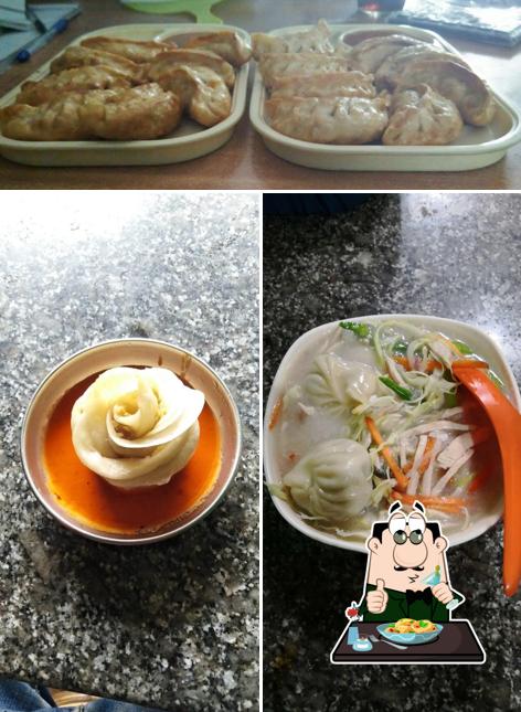 Food at Momo N' Café