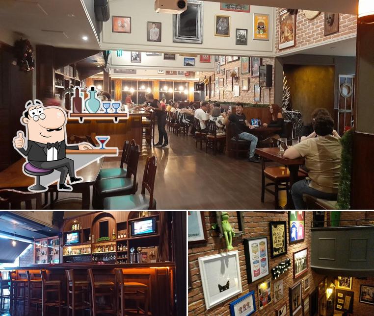 Veja imagens do interior do The House Food & Fun