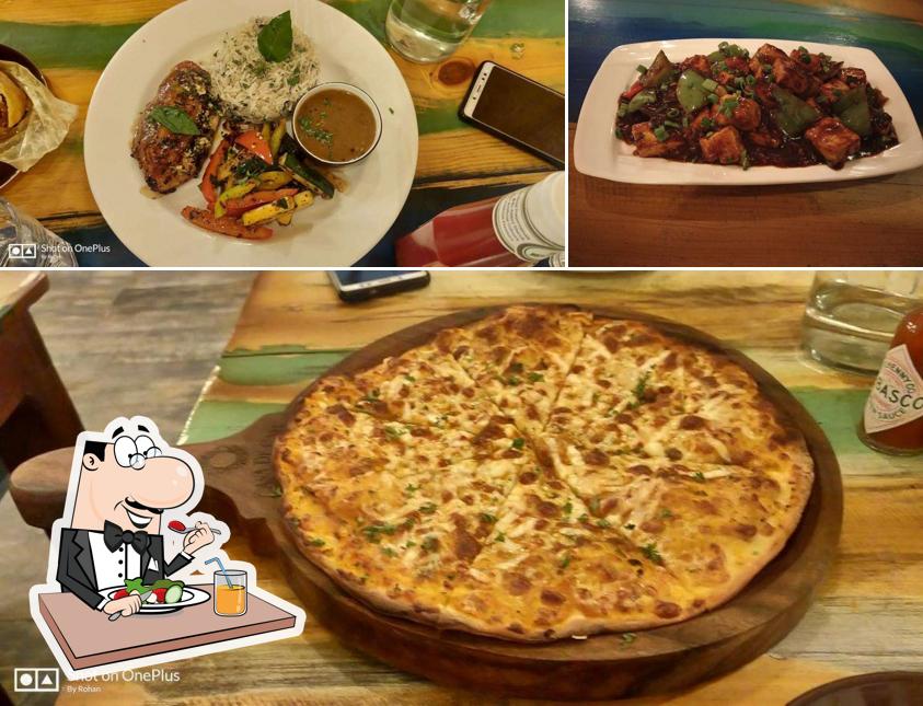 This is the image displaying food and interior at Casa De Cafe