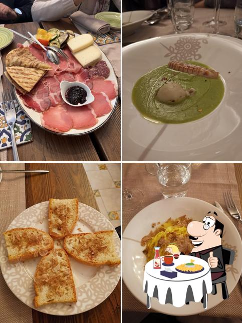 Piatto di formaggi al LA MAIOLICA RISTORANTE