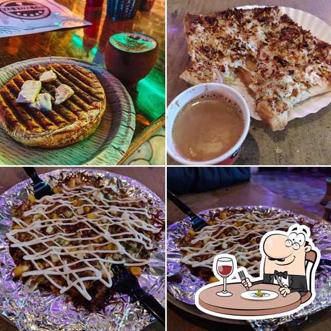 Food at old s`cool cafe