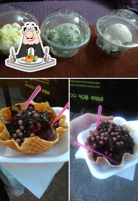 Food at Ice Cream Buggy