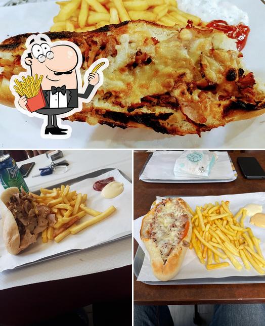 Dégustez des pommes frites à KEBAB DELICES