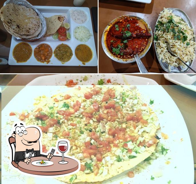 Food at Kisan Bhojnalaya