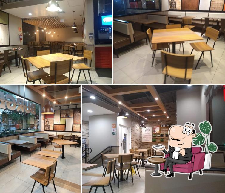 O interior do Burger King