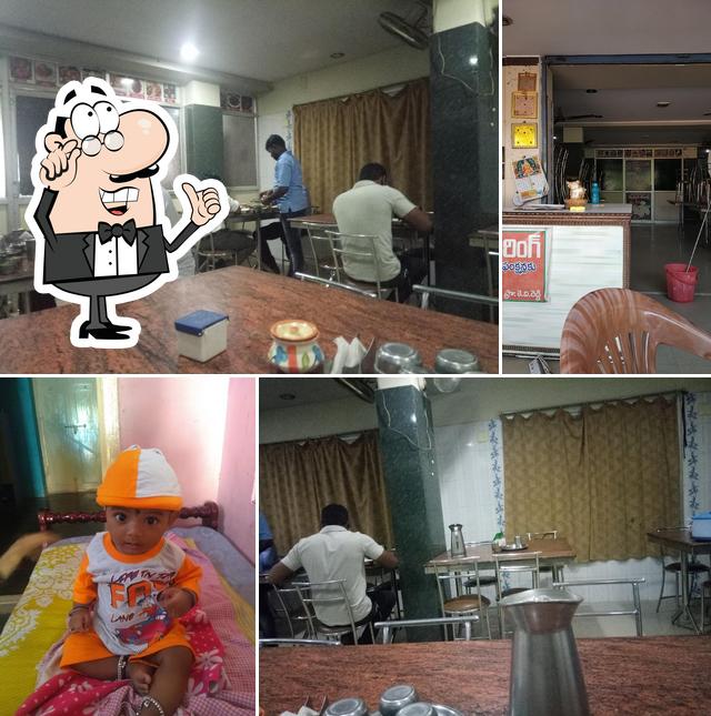 Hotel Pavani Vilas
