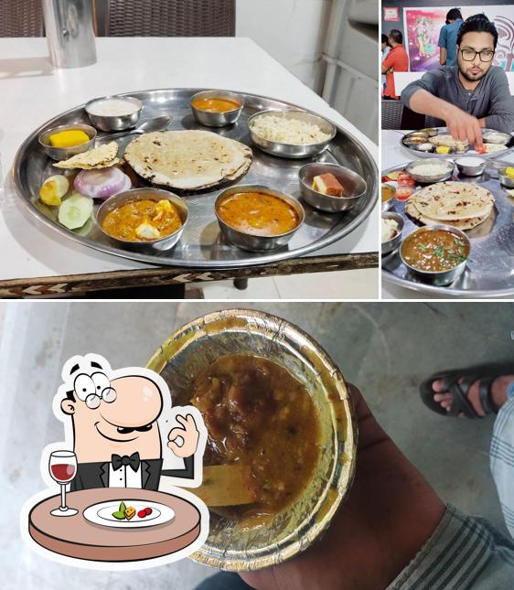 Food at Radhe Kachori Center