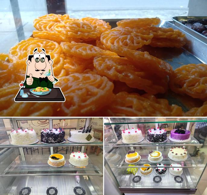 Macaroni and cheese at C H HALWA STALL