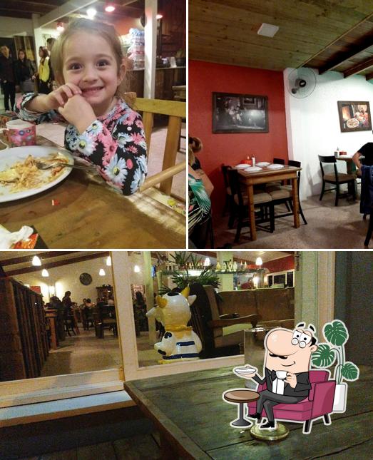 Veja imagens do interior do Pizzaria D'julius Rodízio