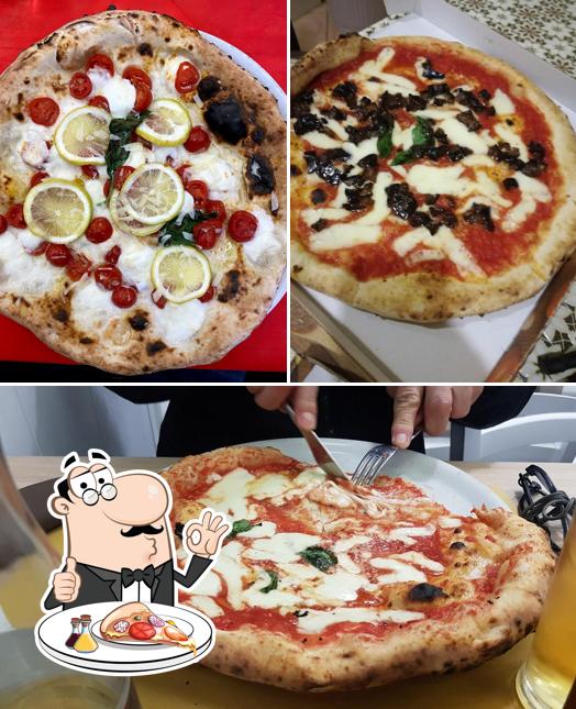Ordina tra le molte varianti di pizza