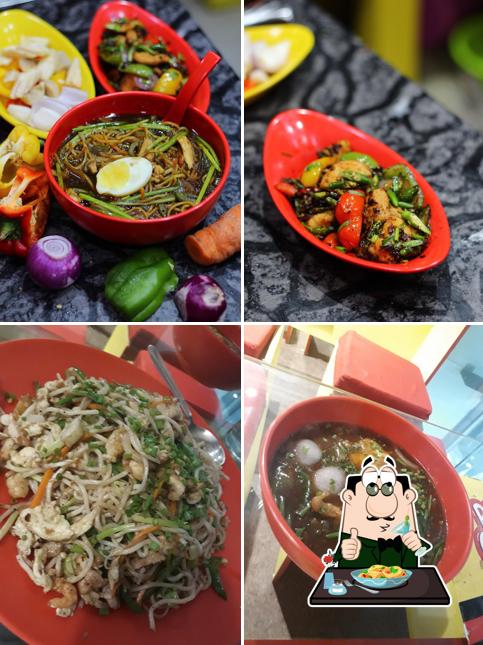 Food at Papa Chow