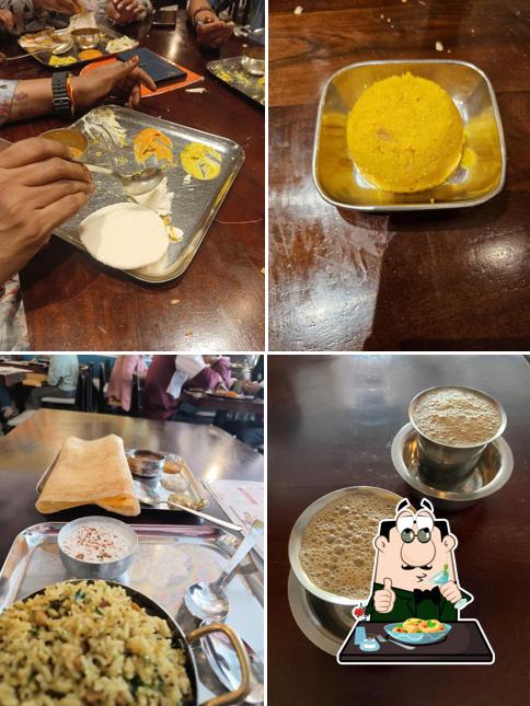 Food at Kaaram podi