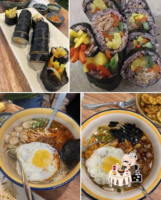 Ramen at Wrap and Wroll