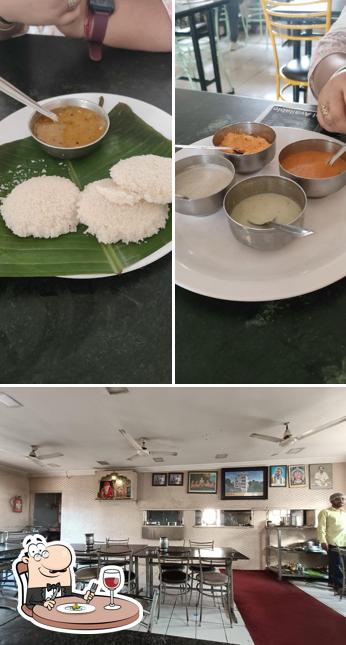 The image of food and interior at Hotel Punnami