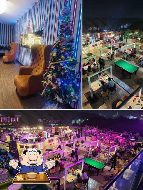 Among different things one can find food and interior at TomTom SkyBar & Club