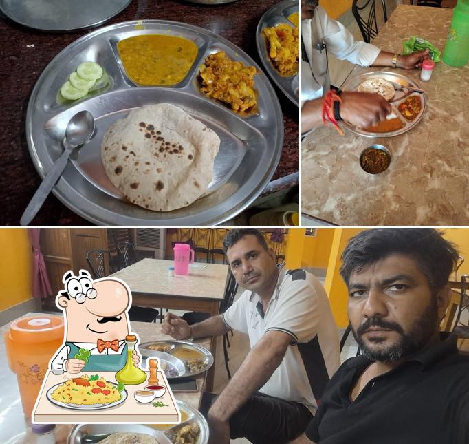 Food at Balaji Rajasthan bhojnalaya