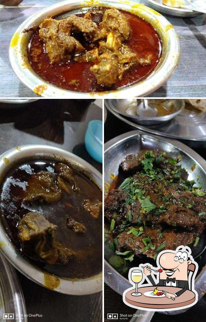 Food at Shankar Saoji Bhojanalay