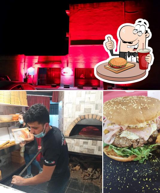 Prenditi un hamburger a Al Pomodoro