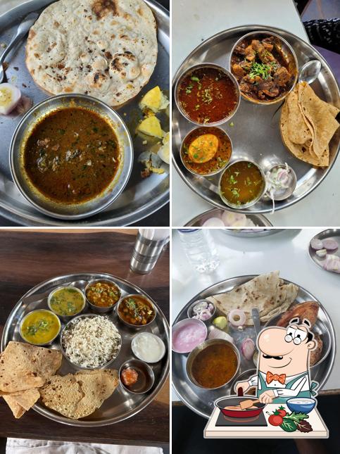 Chicken curry at Jagtap mala