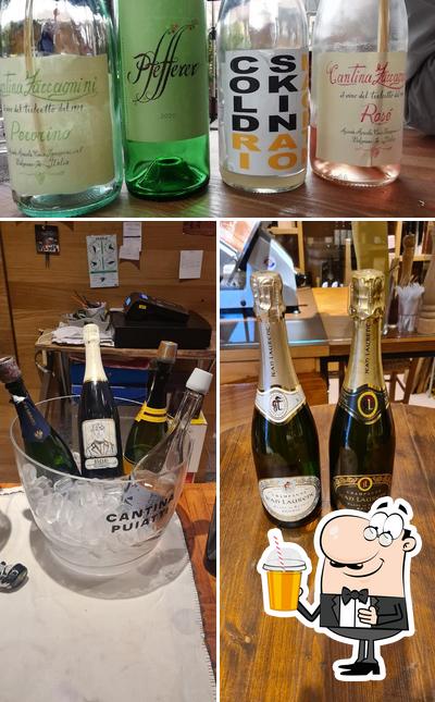 Goditi un drink a éVino