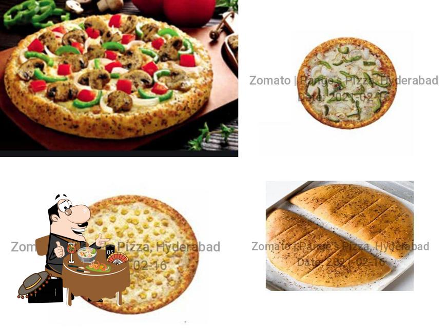Food at Pange's Pizza
