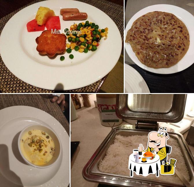 Food at Pavilion 75