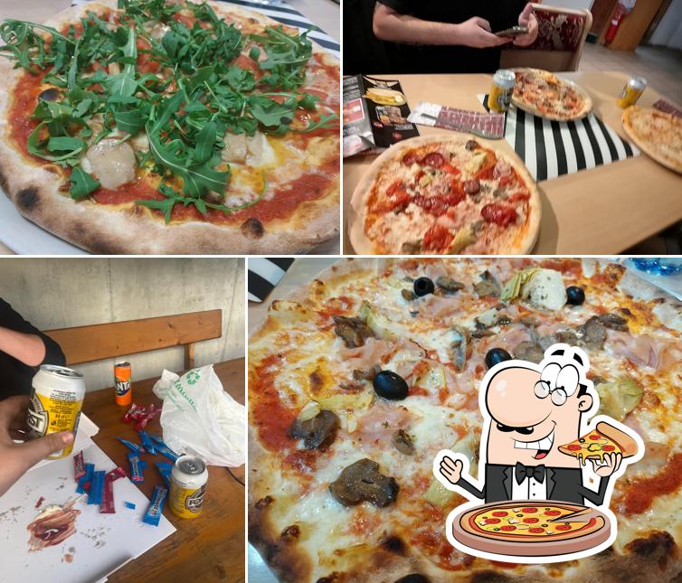 Ordina una pizza a Pizza Express Sterzing