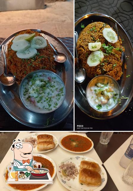 Fried rice at Siddheshwar Amul Pav Bhaji Corner
