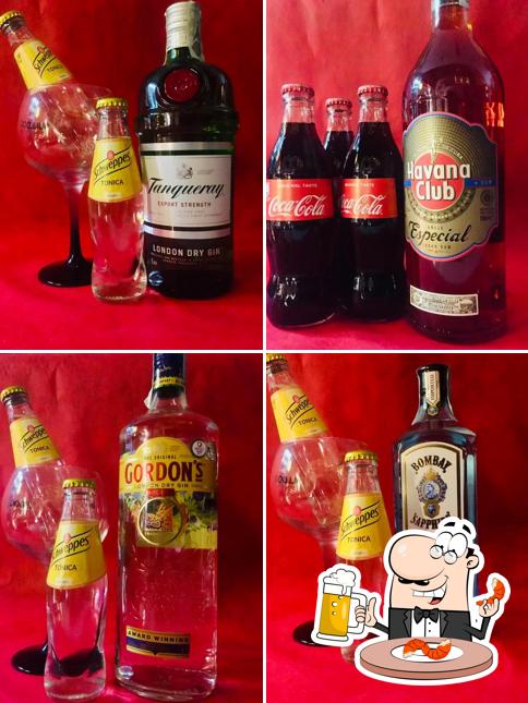 Caffe Della Piazza offre un'ampia selezione di birre