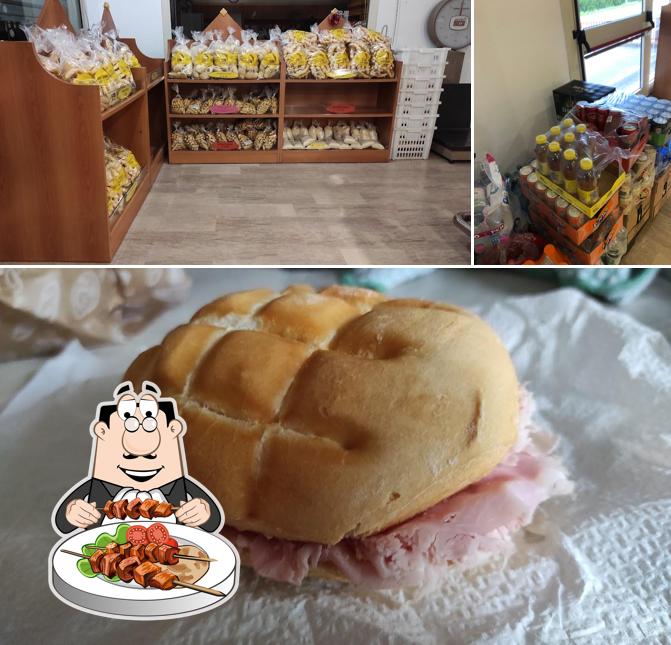 Tra le diverse cose da Panificio Mandello si possono trovare la cibo e bevanda