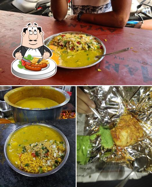 Among different things one can find food and interior at Jai Jalaram Locho & Khaman