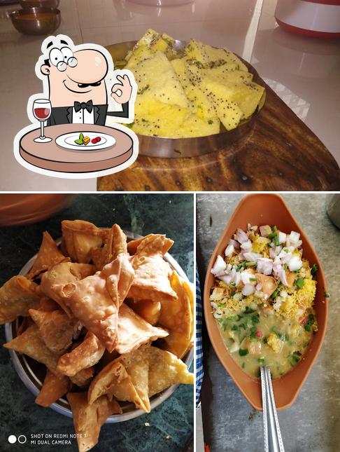 Food at Jay Jalaram Rasawala Khaman