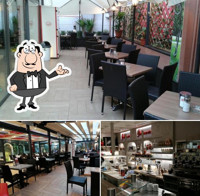 Siediti a un tavolo di Bar Tentazioni Genova