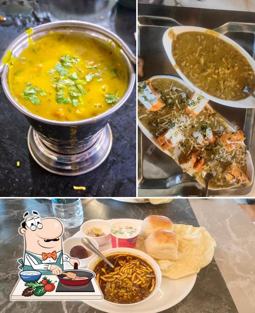 Chicken curry at Hotel The Angara Bites