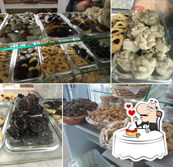 Zia Pina Bakery propone un'ampia gamma di dolci