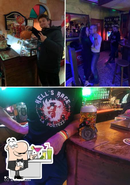 Tra le diverse cose da Bergonzi Giada si possono trovare la bancone da bar e interni