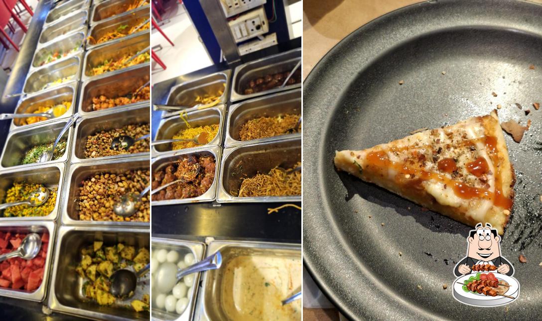 Food at D’COZ PIZZA