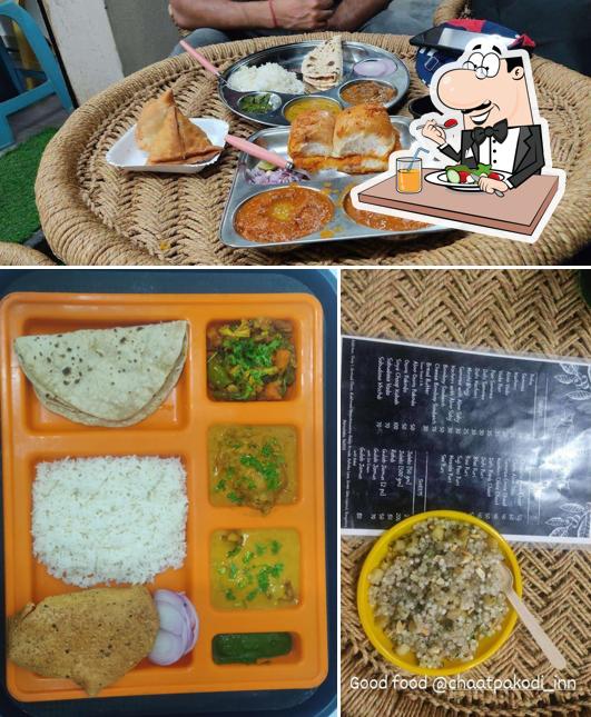 Chaat Pakodi is distinguished by food and beverage
