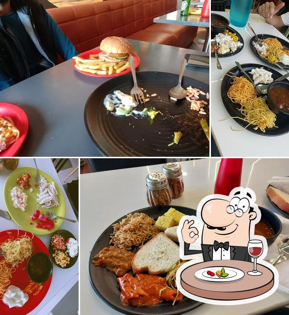 Food at Uncle Louie's Pizza