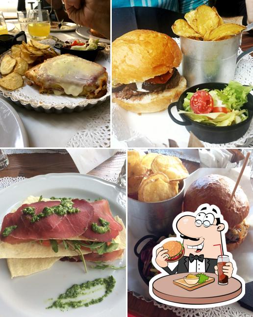 Ordina un hamburger a Clotilde Bistrot