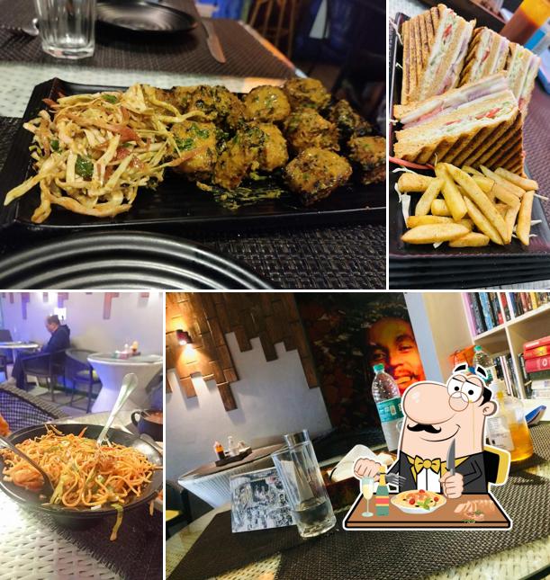 Pad thai at Lov’s (formely Bistro 1427)