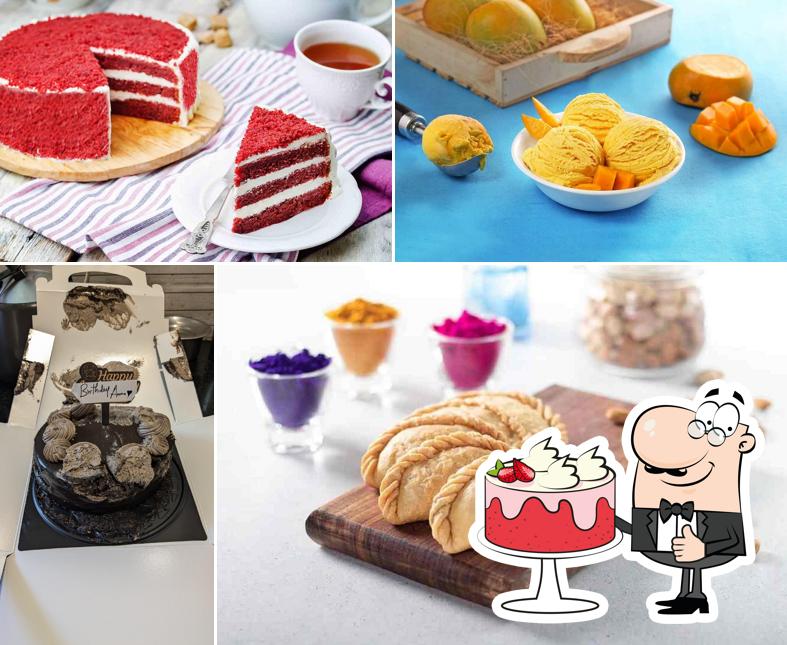 Red velvet cake at Sweet Truth Arignar Anna Nagar