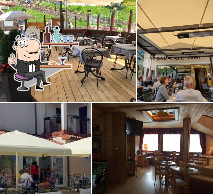 Siediti a un tavolo di Bar-Caffé 2000