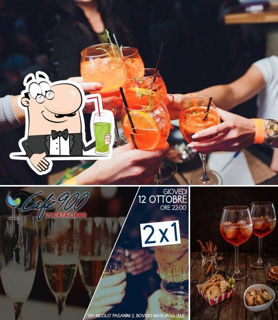 Goditi un drink a Bar Novecento