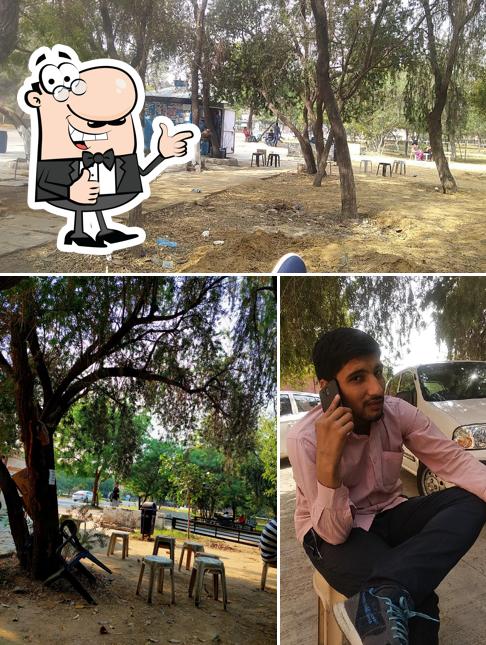 See this photo of Nehra's Canteen